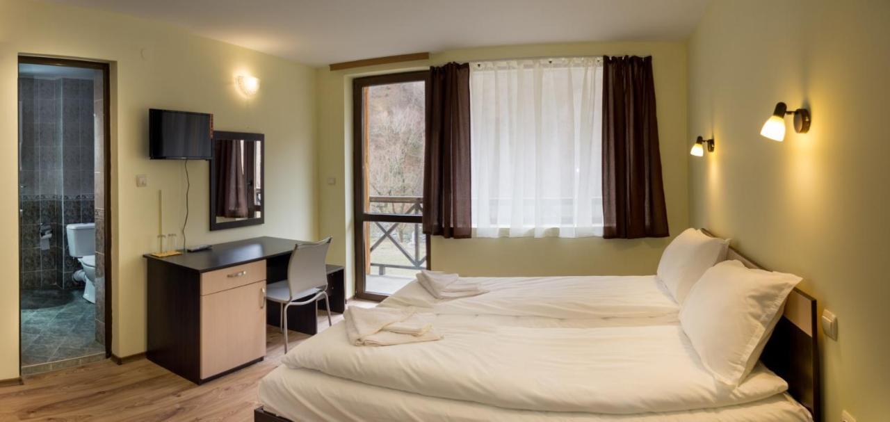 Family Hotel Virgin Ribaritsa Dış mekan fotoğraf